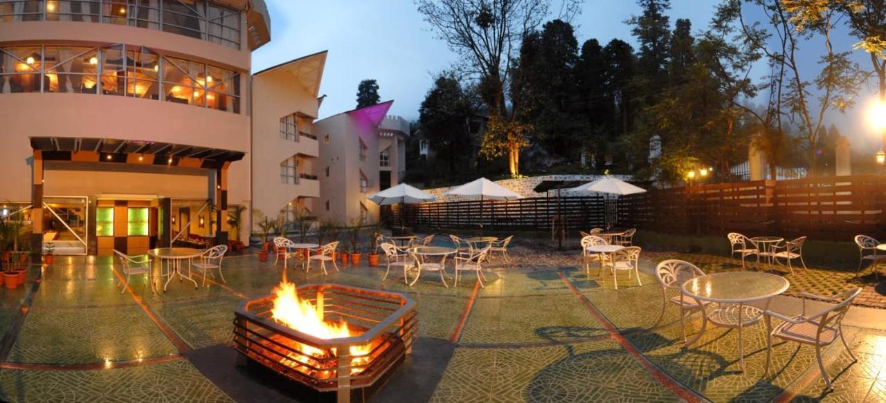 Hotel Arif Castle, ไนนิตาล ภายนอก รูปภาพ